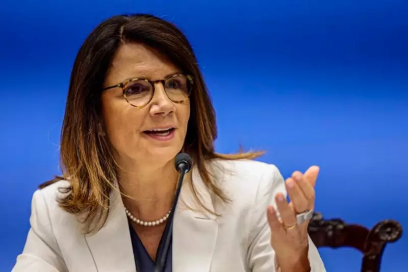 Brasil marca presença em evento climático em Londres com delegação de 45 mil pessoas