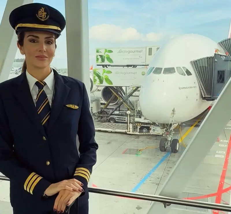 Brasileira realiza sonho de pilotar o maior avião de passageiros do mundo: 'Experiência única'