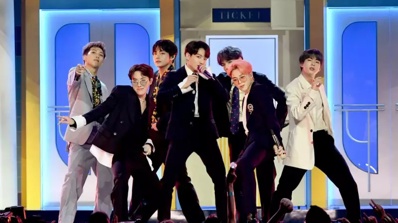BTS deixa o exército e fãs celebram possível retorno do grupo