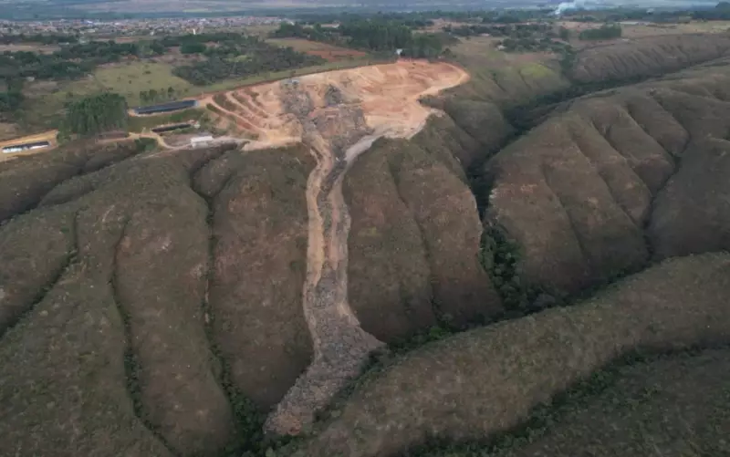 Caesb garante que água de Brasília está segura após desabamento em lixão