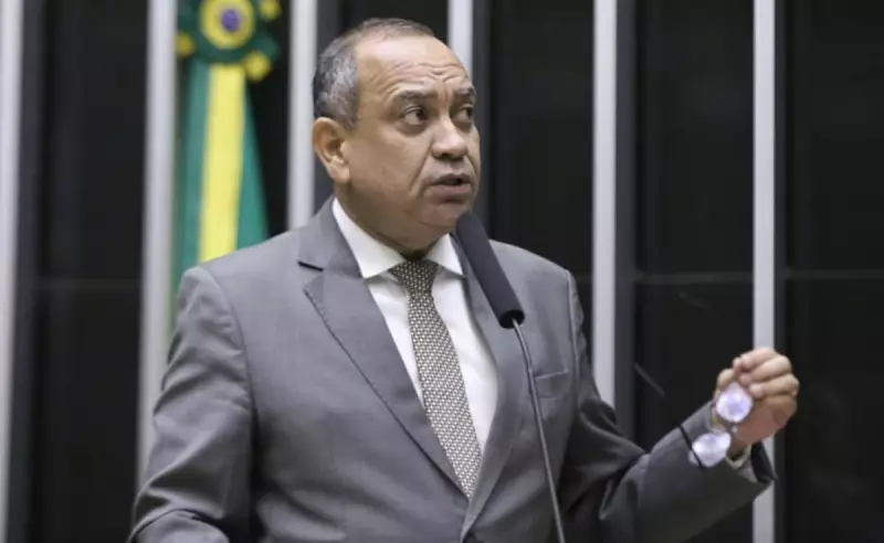Câmara aprova aumento de pena para posse de armas proibidas: entenda as mudanças