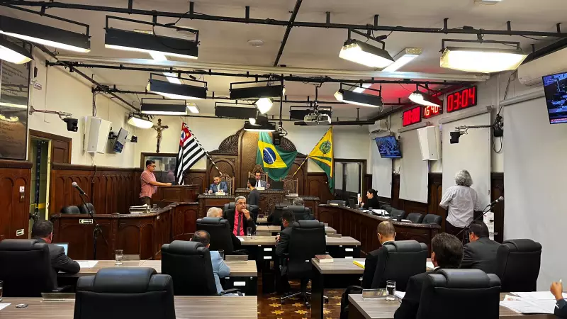 Câmara de Bauru aprova criação de 21 cargos comissionados de assessor parlamentar em 2ª discussão