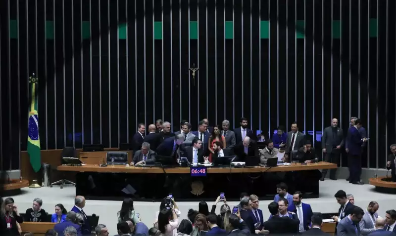 Câmara pressiona governo e exige fim imediato do aumento do IOF — entenda o impacto