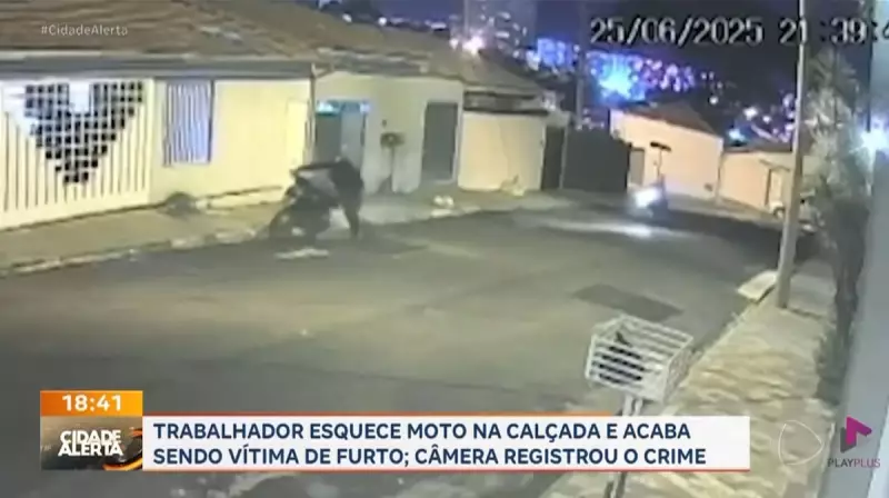 Câmeras de segurança flagram furto de moto em Franca, SP — veja o vídeo