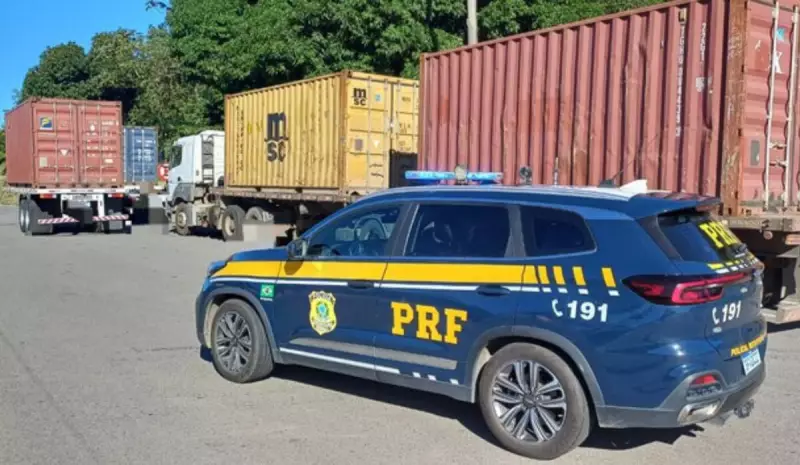 Caminhão com 41 toneladas de excesso de peso é flagrado em Guarapari — multa e apreensão!
