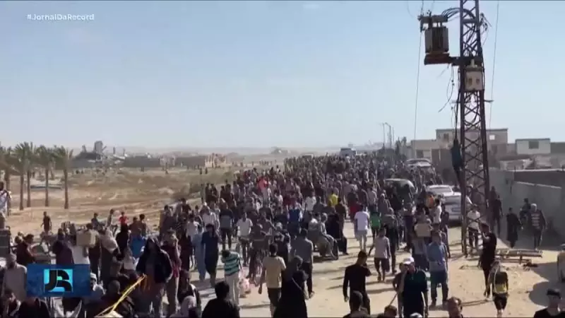 Caminhões com ajuda humanitária chegam à Faixa de Gaza em meio a crise humanitária
