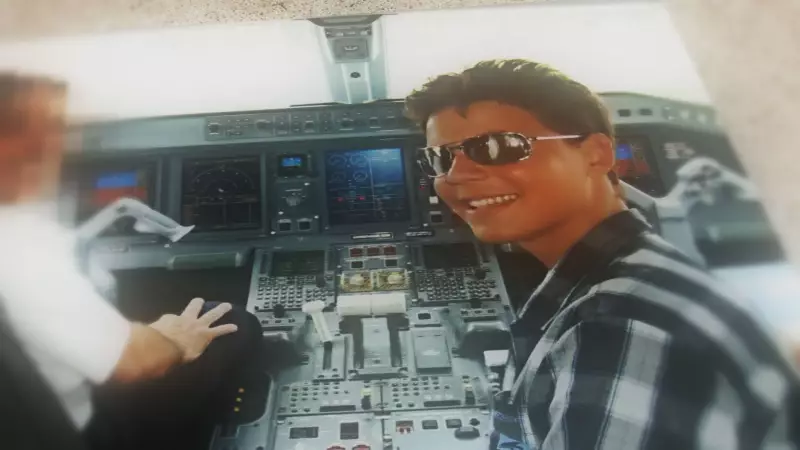 Cantor sertanejo sobrevive a queda de avião e 24 dias na selva: 'Achei que ia morrer'