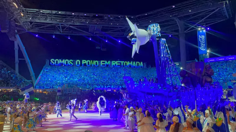 Caprichoso brilha como estrela na abertura da segunda noite do Festival Folclórico de Parintins 2025