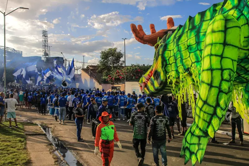 Caprichoso inicia translado das alegorias para o 58º Festival de Parintins: confira os detalhes!