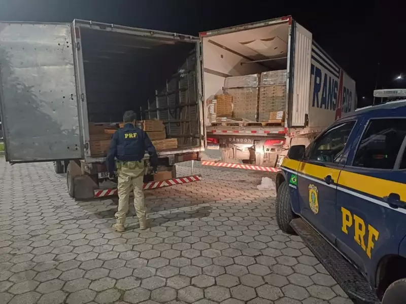 Carga de laticínios é furtada e recuperada às margens da BR-381 em Oliveira, MG