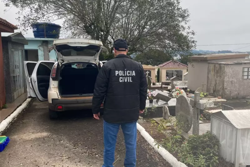 Carro furtado de CRAS em SC é encontrado abandonado em cemitério: veja detalhes