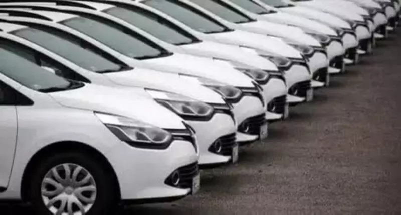 Carros de leilão vs. venda direta: descubra qual é a melhor opção para você