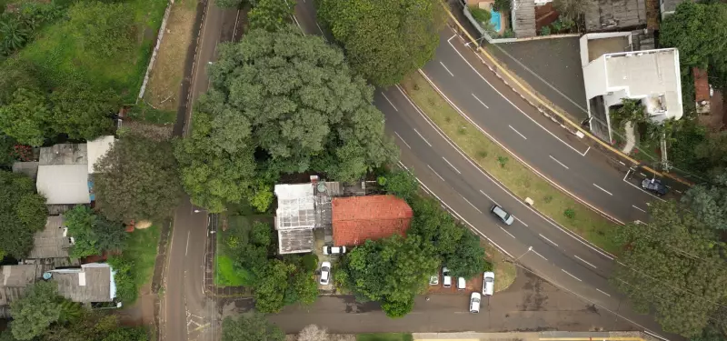 Casa sem muros no meio da Avenida Paraná: um tesouro centenário que conta a história de Foz do Iguaçu