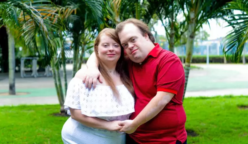 Casais com Síndrome de Down celebram amor em evento emocionante em Vitória