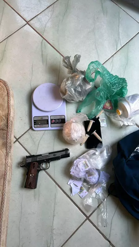 Casal é preso com armas e drogas em Porto Real: veja detalhes da operação policial