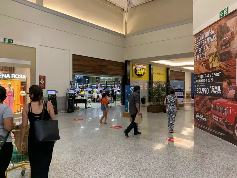 Casal é preso em praça de alimentação de shopping em Varginha após tentativa de furto