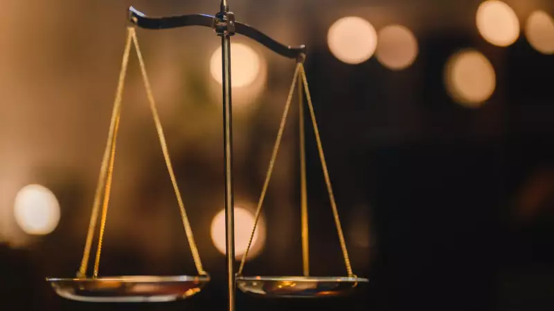 Casal pode pegar 42 anos de prisão por estuprar e filmar filhas menores em crime chocante