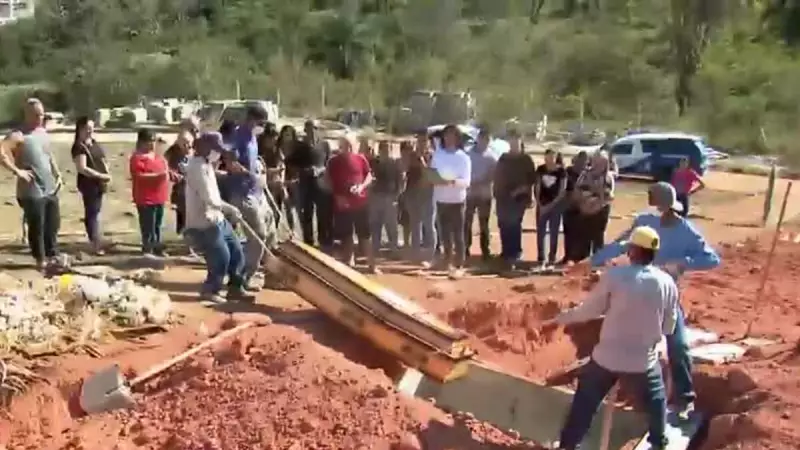 Caso chocante: Caseiro é encontrado morto e enterrado em cova rasa na Grande BH