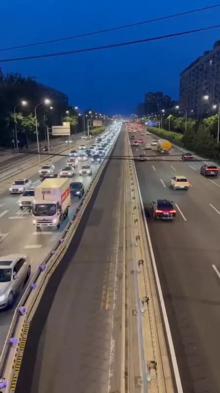 China testa solução inusitada para reduzir congestionamentos no horário de pico