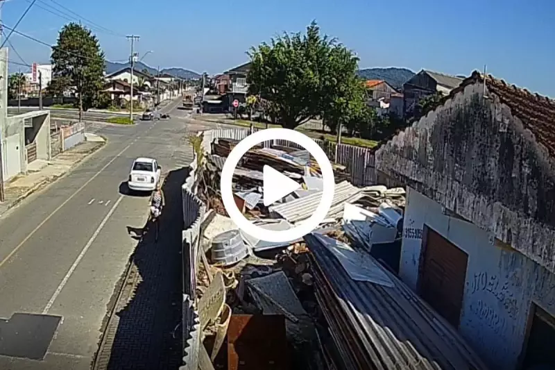 Choque violento em Joinville: motociclista ignora preferencial e é arremessado no ar