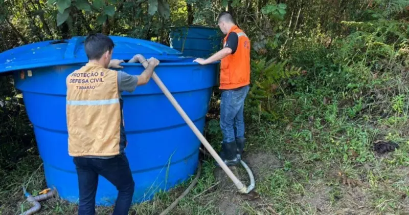 Chuva não resolve crise hídrica em Tubarão: caminhões-pipa reforçam abastecimento