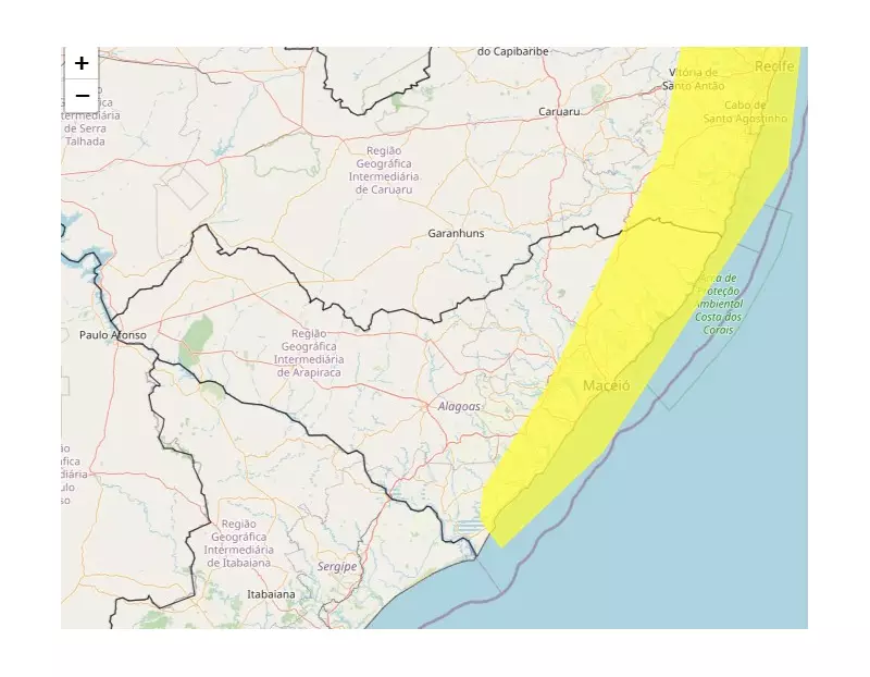 Chuvas intensas causam alagamentos em Maceió e alerta continua para o litoral de Alagoas