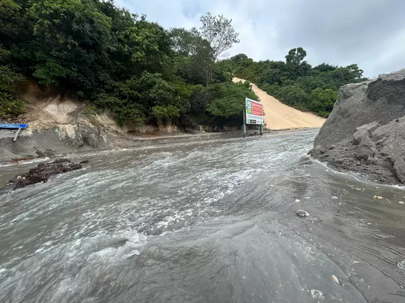 Chuvas transformam a Praia de Ponta Negra: veja as mudanças após tempestade