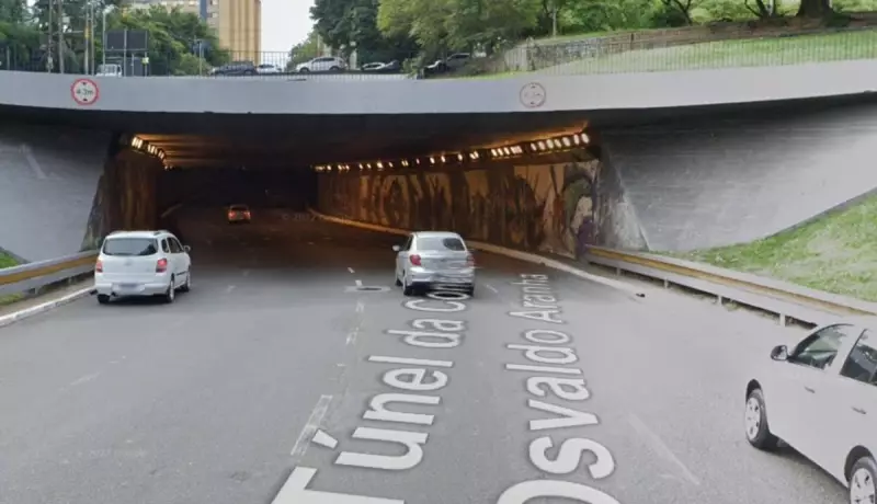Colisão no Túnel da Conceição em Porto Alegre causa transtornos no trânsito