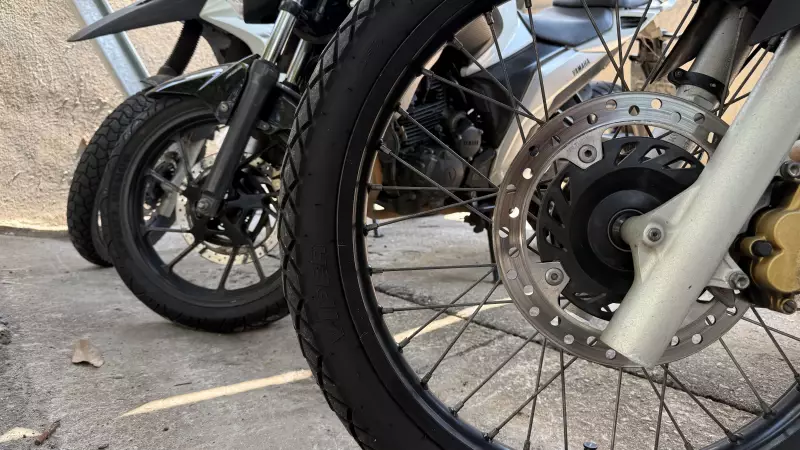 Como Escolher o Pneu Ideal para Sua Moto: Guia Completo para Liso, Misto ou Esportivo
