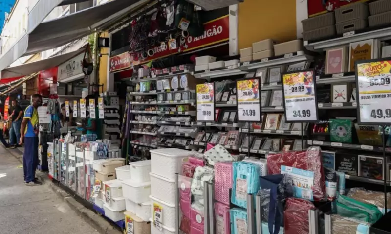 Confiança do consumidor brasileiro cai em junho: o que isso significa para a economia?