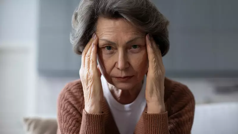 Conversa de 15 minutos com familiar pode ajudar a diagnosticar demência precocemente