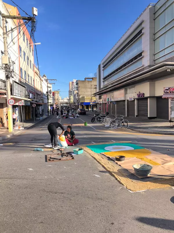 Corpus Christi em Campos dos Goytacazes: Tapetes coloridos e procissões enchem as ruas de fé e tradição