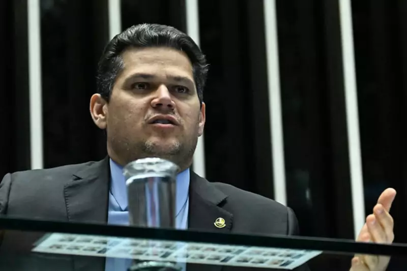 CPI dos Desvios no INSS: Alcolumbre Oficializa Pedido e Comissão Avança no Congresso