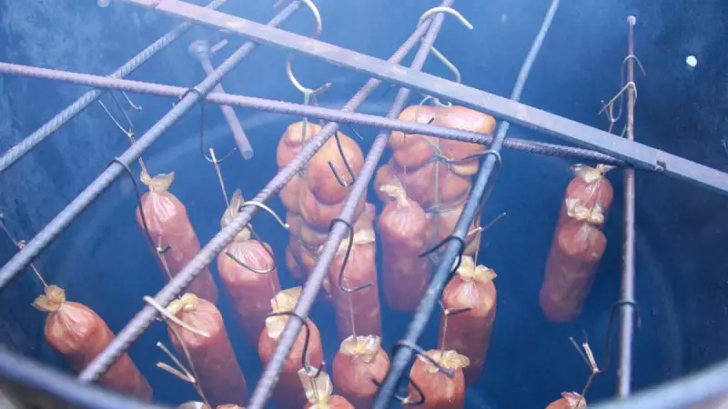 Curso de embutidos e defumados de frango transforma conhecimento em renda em Várzea Grande