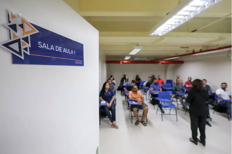 DETRAN-AM oferece 415 vagas em cursos gratuitos de trânsito: saiba como se inscrever