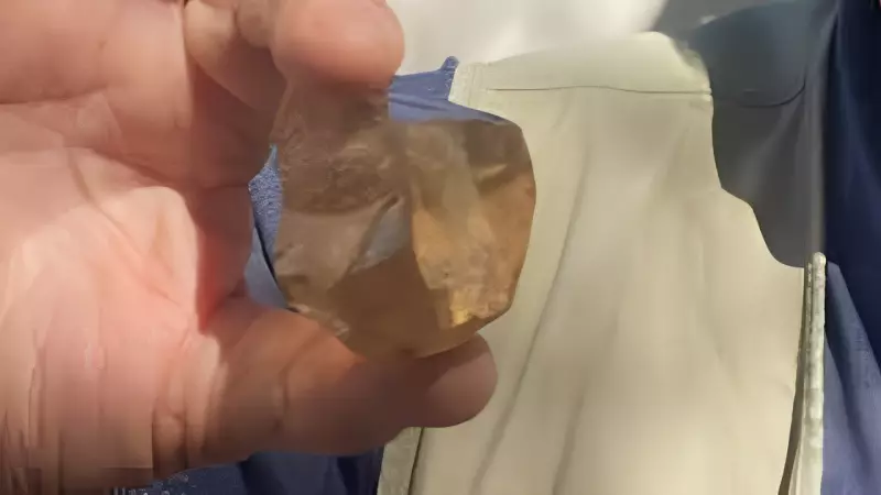 Diamante de 646 quilates descoberto em MG: entenda o processo de legalização e venda de pedras preciosas