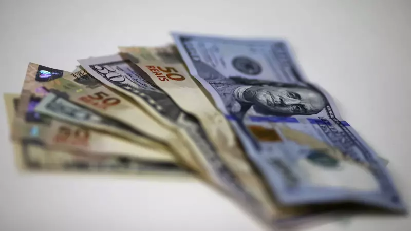 Dólar cai e Bolsa sobe após declarações de Lula sobre IOF: entenda o impacto