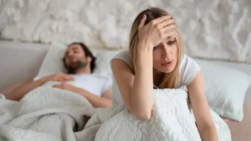 Dormir longe, amar de perto: o segredo dos casais mais felizes e unidos