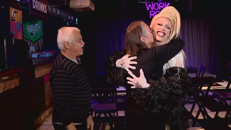 Drag Queen emociona avós em primeira apresentação para a família: veja o momento tocante