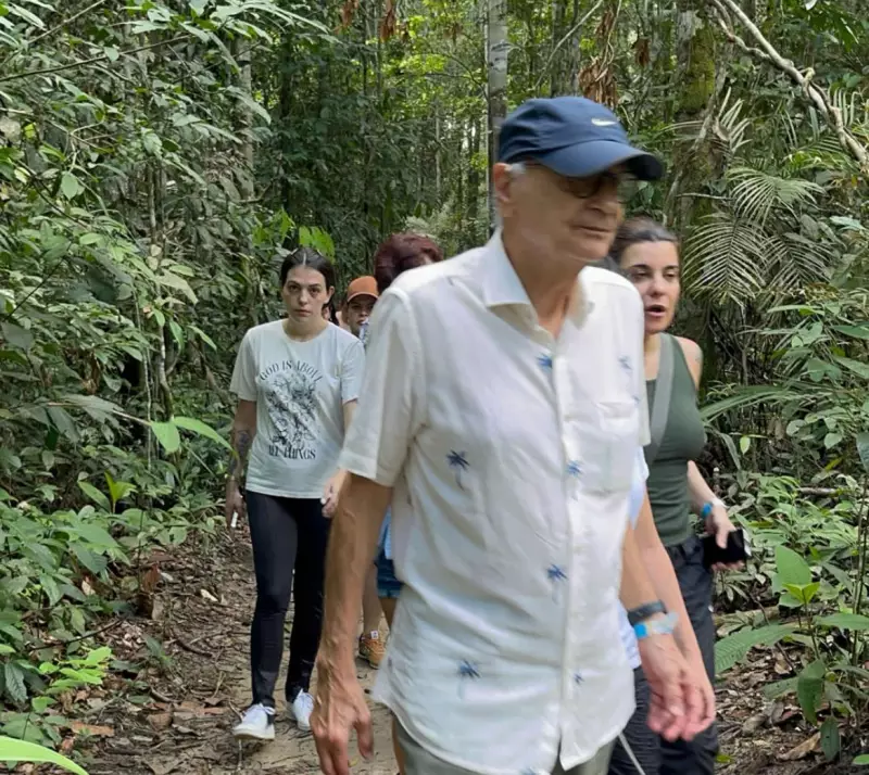 Drauzio Varella relata encontro com febre amarela e ataque de abelhas em novo livro