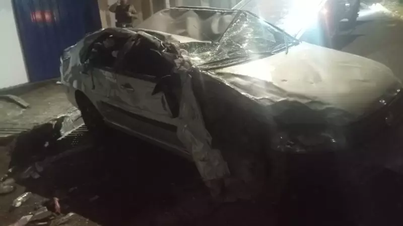 Dupla é presa após roubo de carro e perseguição policial com capotamento em Uberlândia