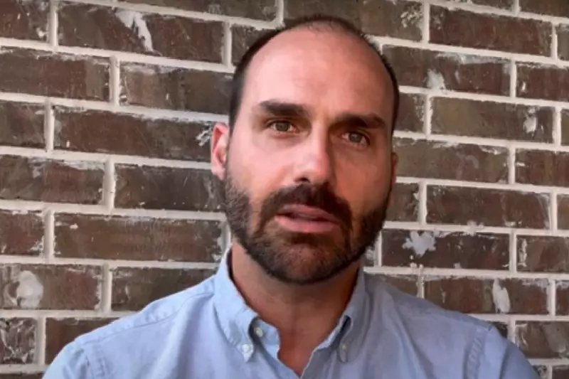 Eduardo Bolsonaro comenta postura do pai no STF: 'Bater na mesa não adiantaria'
