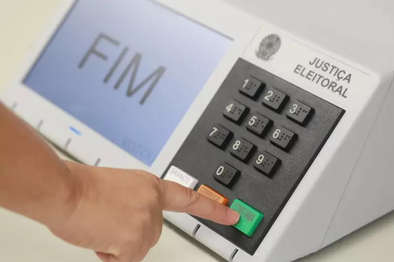 Eleição em Itapema: O que acontece se prefeito e vice forem cassados?