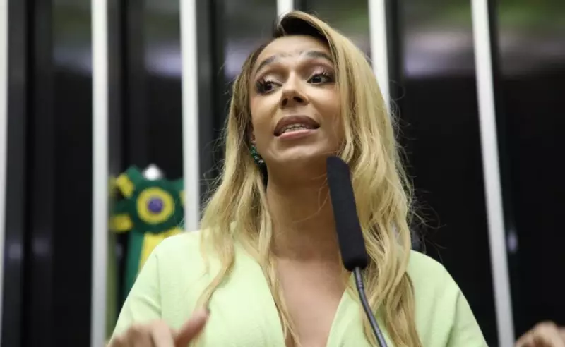 Erika Hilton nega contratação de maquiadores com verba de gabinete na Câmara