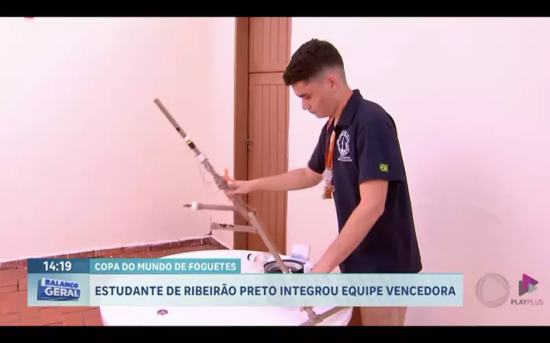 Estudante de Ribeirão Preto brilha em torneio aeroespacial universitário internacional
