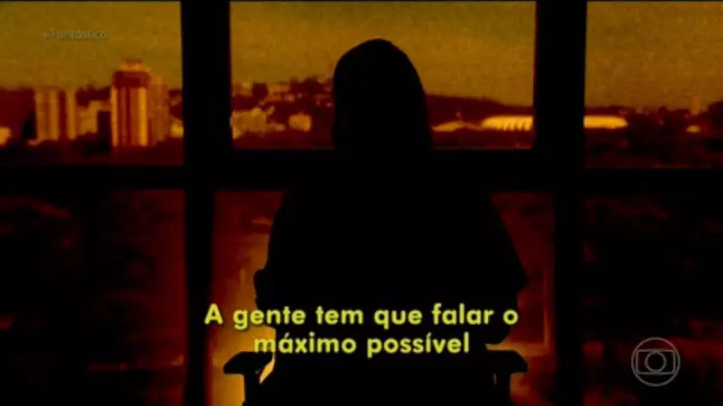 Ex-funcionária de telemarketing revela táticas para enganar aposentados em ligações