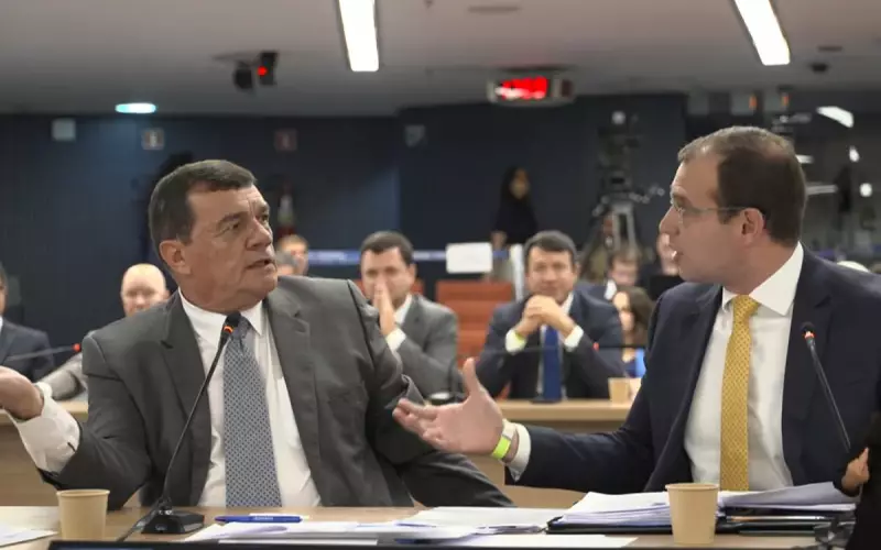 Ex-ministro da Defesa repreende advogado em interrogatório: 'Você não combinou comigo'
