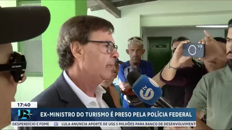Ex-ministro Gilson Machado é preso sob suspeita de auxiliar Mauro Cid com passaporte