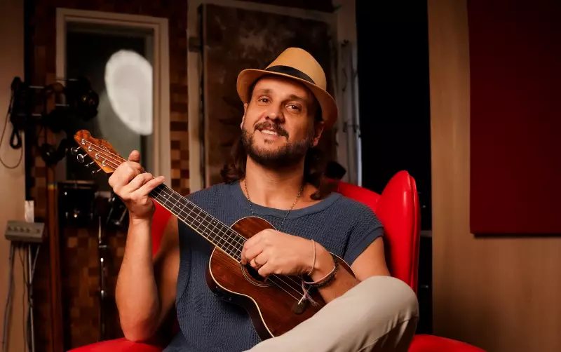 Falamansa se irrita com críticas sobre repetição de repertório: 'Só tem uma música?'