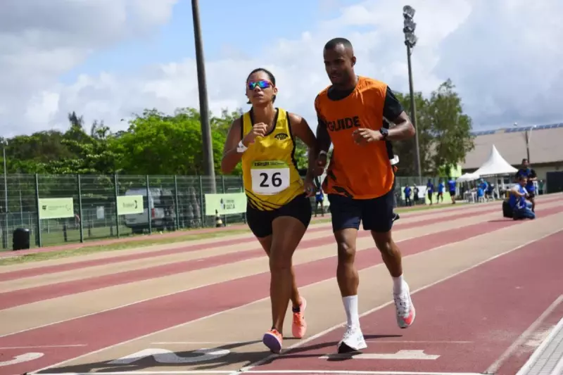 Família Paralímpica: Mãe brilha no atletismo e filhos gêmeos dominam na natação em Vitória